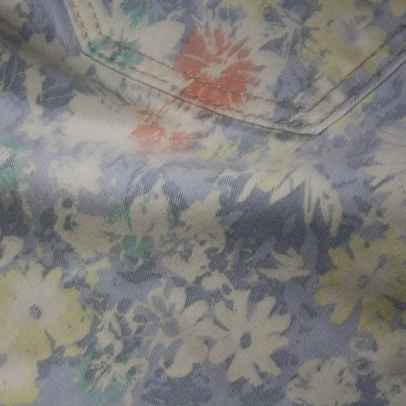 Roz & Ali Floral Ankle Jeans - Multicolor - Picture 6 of 6